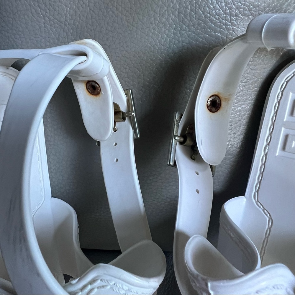 Givenchy Rubber Jelly Sandals White Sz 37 US 7 Casual Everyday Beach Vacation - Picture 6 of 14